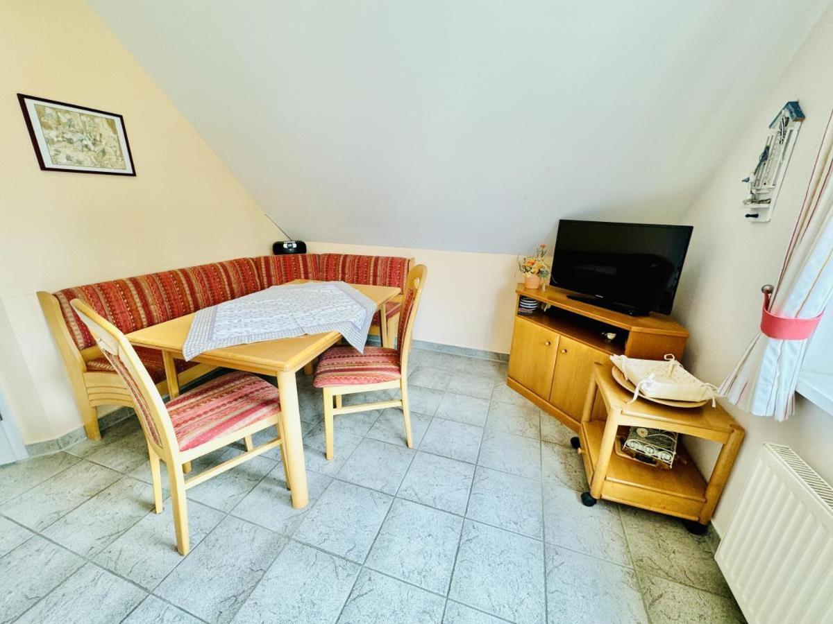 Apartamento Haus Vier Freunde, Vincent Rostock Exterior foto